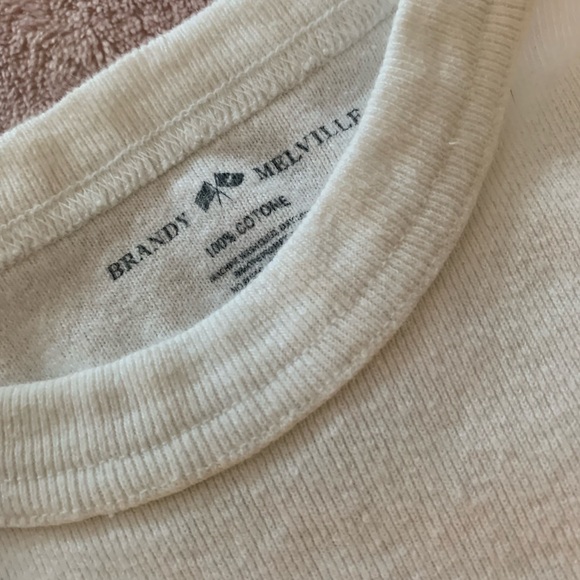 Brandy melville cropped newport beach tee - Picture 2 of 3